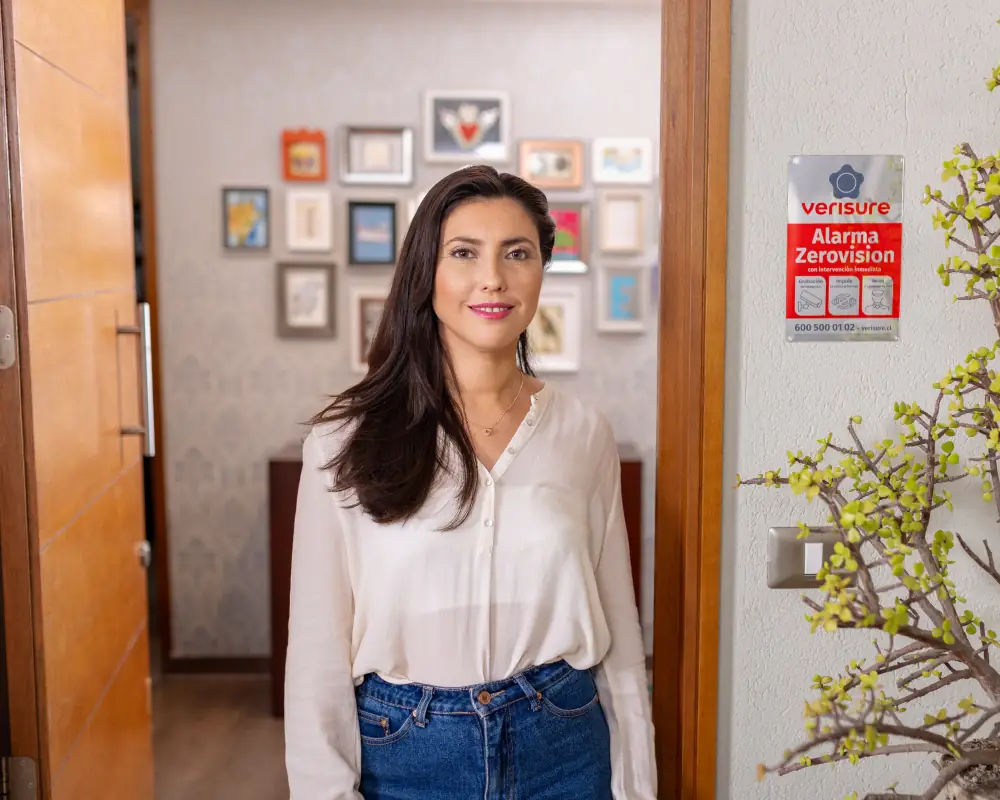 ladron siendo disuadido